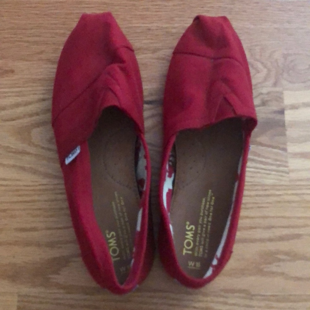 Toms Shoes